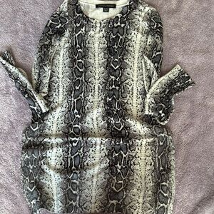 Boston Proper Snake Print Tunic - Black and White